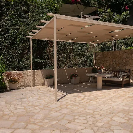 Mikalef Perama (Corfu)