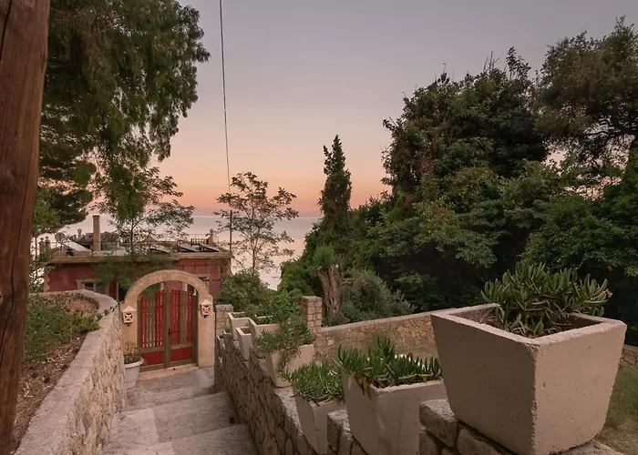 Mikalef Perama (Corfu)