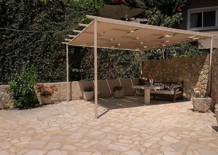 Mikalef Perama (Corfu)