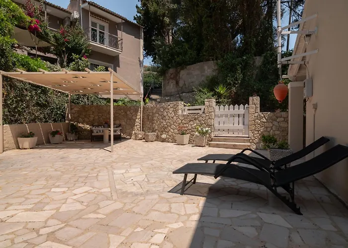 Mikalef * Perama (Corfu)